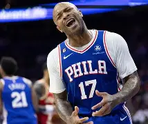 76人主场击败老鹰，恩比德统治禁区(76人恩比德最新伤情)