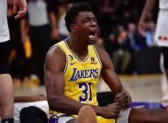 洛杉矶湖人NBA战胜丹佛掘金戴维斯补篮制胜的简单介绍