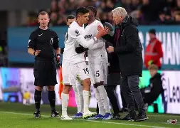 包含曼城英超战胜西汉姆联福登弧线破门的词条