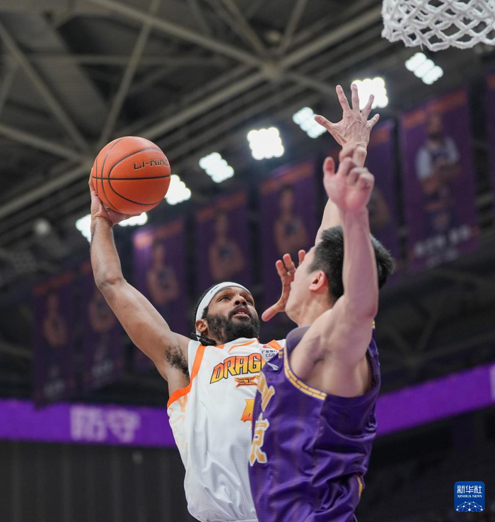 欧冠分析_北京控股战胜江苏肯帝亚，CBA整体格局再度改写的简单介绍